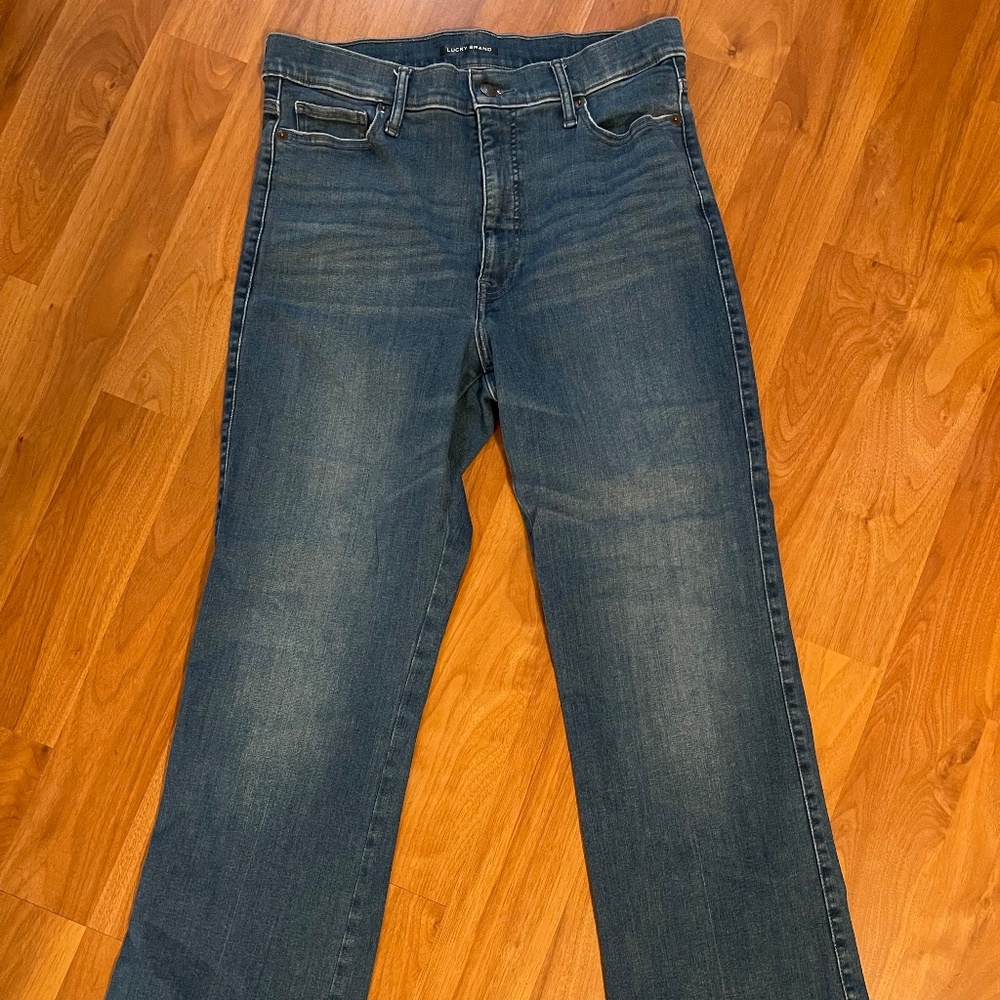 Lucky Brand UNI Boot (size 5)